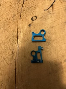 Hpi Super Nitro Rs4 Transmission Mount blue - Picture 1 of 2