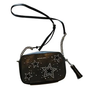 Bolso Bandolera Michael Kors Cuero Negro Estrella Tachonado - Imagen 1 de 10