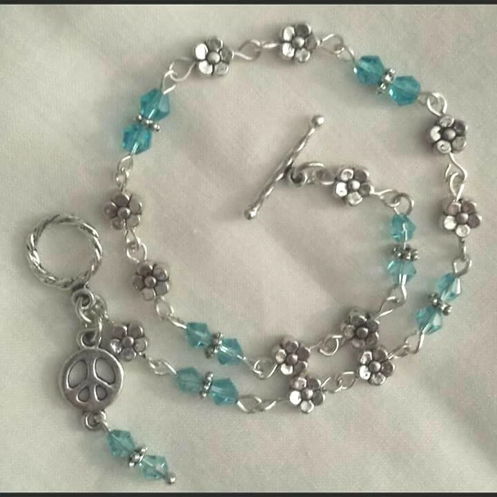✌Groovy Crystal Anklet Boho Hippie Turquoise Daisies Crystals Peace Sign✌ - Image 1 of 1