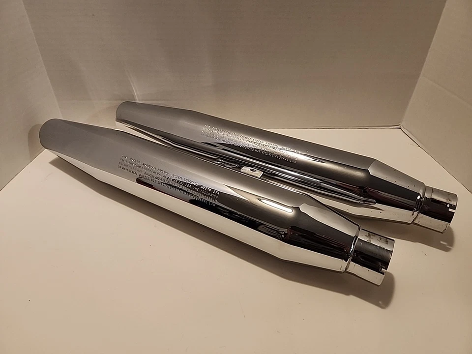 Silenciadores originales Harley Davidson 65613-97 65605-97 OEM Foto 1 de 4