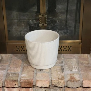 Vintage Monmouth Western Stoneware Planter, Vertical Ribbed Jardiniere Cream - Picture 1 of 7