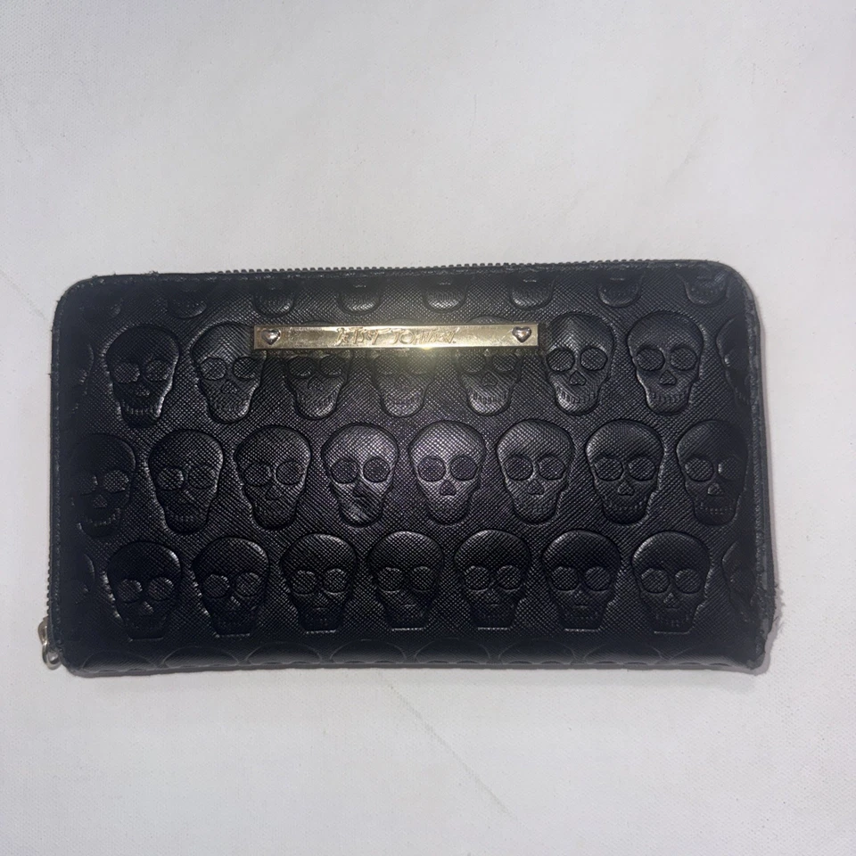 BETSEY JOHNSON Black Vegan Leather Embossed Skull Zip-Around WALLET *No Strap* - Image 1 of 4