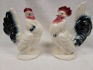 8" B/W ROOSTER & 7 1/4" HEN BY ROYAL COPLEY, ROYAL WINDSOR, SPAULDING - Picture 1 of 11
