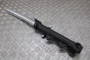 Yamaha XSR 700 2023 right hand fork damaged 2022 - 2024 - Picture 1 of 7