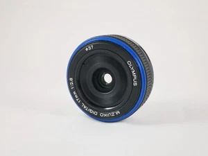 m.zuiko 17mm f/2.8 lens for micro 4/3 cameras (good condition, barely used) - Picture 1 of 4