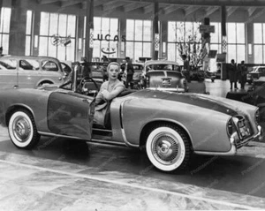 Automóvil deportivo Fiat 1955 vintage 8 x10 coches foto antigua - Imagen 1 de 1