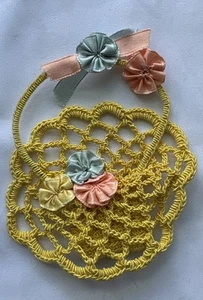 Vintage Handmade Sachet Crochet Yellow Flower Basket Floral Ribbons No Opening - Picture 1 of 4