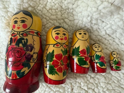 Russian Matryoshka 8 Piece Set Signed 8 inches tall rose blossoms brunnette - Immagine 1 di 4