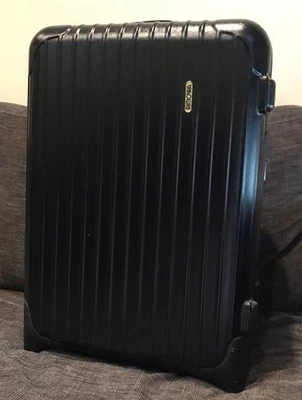 Maleta de transporte Rimowa Salsa 32L negra 2 ruedas Foto 1 de 4