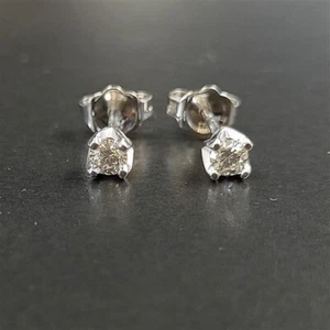 9ct 375 White Gold Stud Earrings with Natural Diamonds 0.20 Carat Diamond Weight - Picture 1 of 8
