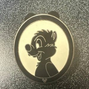 Disney DLR Dale Hidden Mickey Character Silhouette Pin - Picture 1 of 2