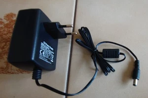 12V 1,5A AC/DC 24W Netzteil Trafo Netzadapter Steckernetzteil Ladegerät - Zdjęcie 1 z 4