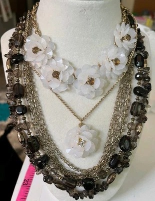 Lote de 3 colares 1 Cold Water Creek 2 design floral 18" aparência em camadas  - Imagem 1 de 4