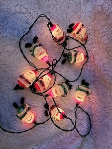 Home For The Holidays 10 Santa String Light Set With Dangling Legs 2003  - Picture 1 of 7