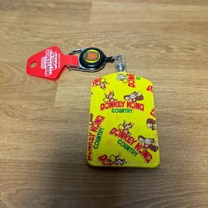 Universal Epic Universe Super Nintendo World Donkey Kong ID Badge Lanyard - Bild 1 von 2