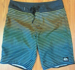 QUIKSILVER Mens UNLINED POLYESTER SWIM SHORTS BLACK STRIPE EC Sz 30 - Picture 1 of 4