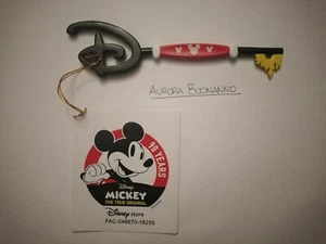 Disney Key - Mickey Mouse 90th anniversary - Foto 1 di 7
