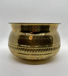 Vintage Hosley Hammered Brass Pot Grand Millennial Round Planter India 1993 - Picture 1 of 9