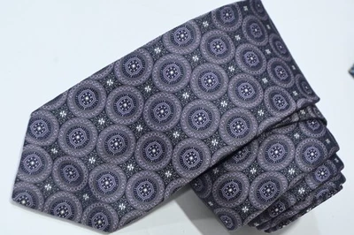 Corbata de cuello CANALI FLORAL GRIS SEDA PARA HOMBRE CON: 3 3/4" POR L:60" Foto 1 de 3