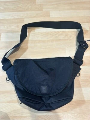 Bolso de Hombro Rickshaw Medium Zero Messenger San Francisco Negro X pac Hecho en EE. UU. Foto 1 de 4