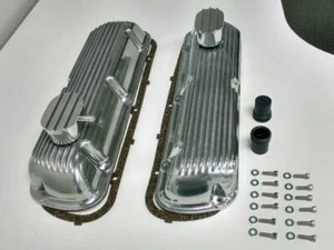Cubierta de válvula de aluminio con aletas SBF con kit de respirador SBF V8 260 289 302 351W - Imagen 1 de 4
