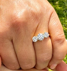 IGI CERTIFIED 14K YELLOW GOLD ROUND DIAMOND ENGAGEMENT RING THREE STONE 2.0 F-VS - Picture 1 of 14