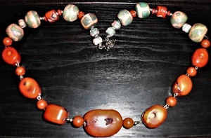 Collana di perle in corallo e fatto a mano - Foto 1 di 9