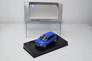 B38 1:43 AUTOART VW VOLKSWAGEN POLO 3 DOORS BLUE DEALER BOX NMIB - Picture 1 of 22