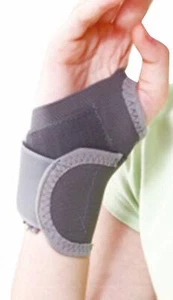 Tynor Wrist Brace With Thumb Wrist Support Universal Size - Imagen 1 de 3