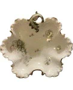 Vtg BAVARIA Germany Scalloped Edge Monbijou FLORAL Pattern Ruffe Bowl - Picture 1 of 3