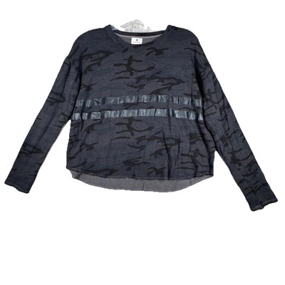 Camisa Sundry Feminina Grande Cinza Camuflagem Trapézio Moletom Evereve Casual Grunge Edgy - Imagem 1 de 4