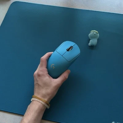 LIMITED EDITION cyan blue gpro wireless LOGITECH - Image 1 of 2