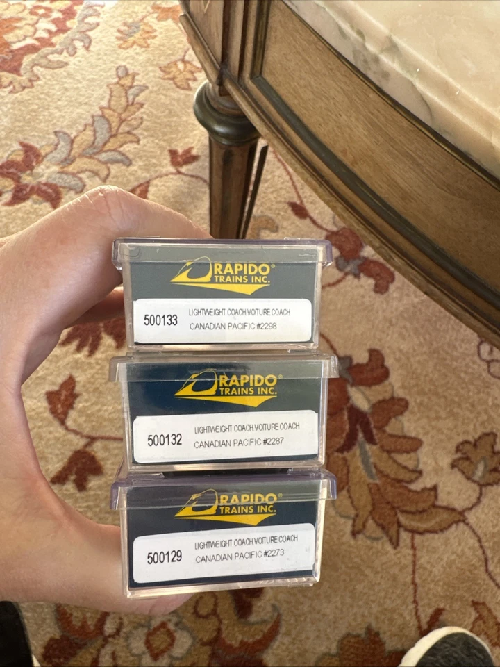 Rapido N Canadian Pacific Lightweight Coach Lot – 3 Cars #2273 #2287 #2298 - Immagine 1 di 3