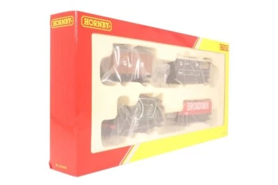 Hornby R3489 Railroad GWR Freight Train Pack - New & Unused - Image 1 of 4