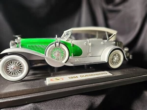 SIGNATURE MODELS 1934 Duesenberg 1:18 Scale Inv. #3026 - Picture 1 of 5