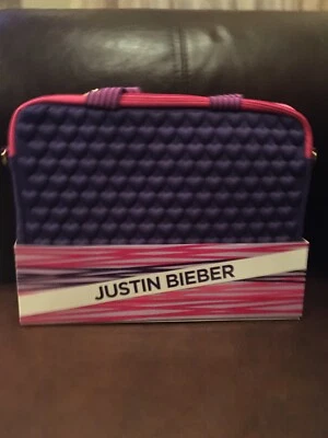 JUSTIN BIEBER Estuche para Laptop Púrpura Rosa Dorado Corazón Correa Bolso Nuevo Foto 1 de 4