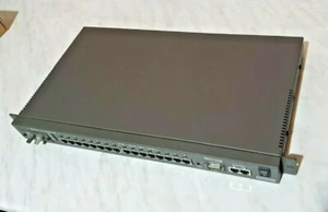 IBM 8224 - Stackable HUB 16 Porte Ethernet Office Network + fibra 10Mbit - Foto 1 di 1