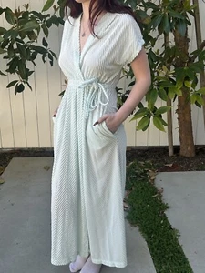 Miss Elaine S Short Sleeve Robe Mint Diagonal Ribbed Sexy 70’s Grecian - Picture 1 of 17