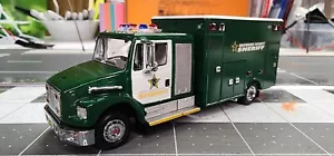 1/64 Kitbash Broward County Sheriff Florida Ambulance - Picture 1 of 6