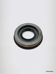 Flanged Front Axle Pinion Seal for Jeep Grand Cherokee WJ 2001-2004 DDP/WJ/054A - Picture 1 of 4