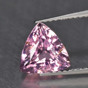 1,74Ct Bedeutender transparenter unbeheizter rosa Mosambik Turmalin Edelstein - Bild 1 von 1