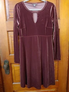 A Pea in the Pod Sz Medium Maternity Dress Velvet Velour Keyhole Burgundy Plum - Picture 1 of 9