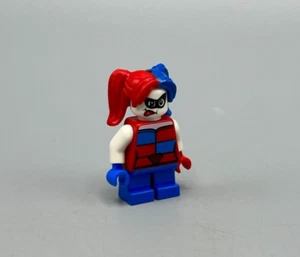 LEGO Harley Quinn Minifigure Short Legs Super Heroes Mighty Micros 76092 Batman - Picture 1 of 5