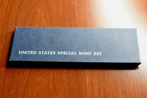 1966 US Special Mint Set Original Box *40% Silver Kennedy* 5 Coins - Picture 1 of 3