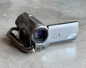 JVC GZ-MS100 Camcorder Silver Y2K CCD Digital Video Camera 2008 - TESTED - Picture 1 of 7