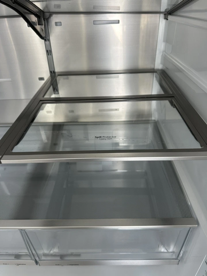 AHT73234053-LG Refrigerador Espacio Rápido Inferior Derecho Estante de Vidrio Foto 1 de 2