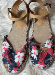 Dolce by Mojo Moxy Sophie Sandals Womens 10 Multicolor Floral Flat Casual - Picture 1 of 6