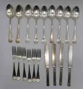 1847 Rogers Bros. X8 Posate 19 pezzi senza monogramma - Foto 1 di 6