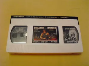 RAMBO II RARE VHS (Cassette Blanche !) 1ère édition video-club ! Stallone - Foto 1 di 5