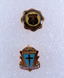 2 VINTAGE RELIGIOUS PINS SUNDAY SCHOOL ATTENCANCE, ROYAL AMBASSADORS - Picture 1 of 2